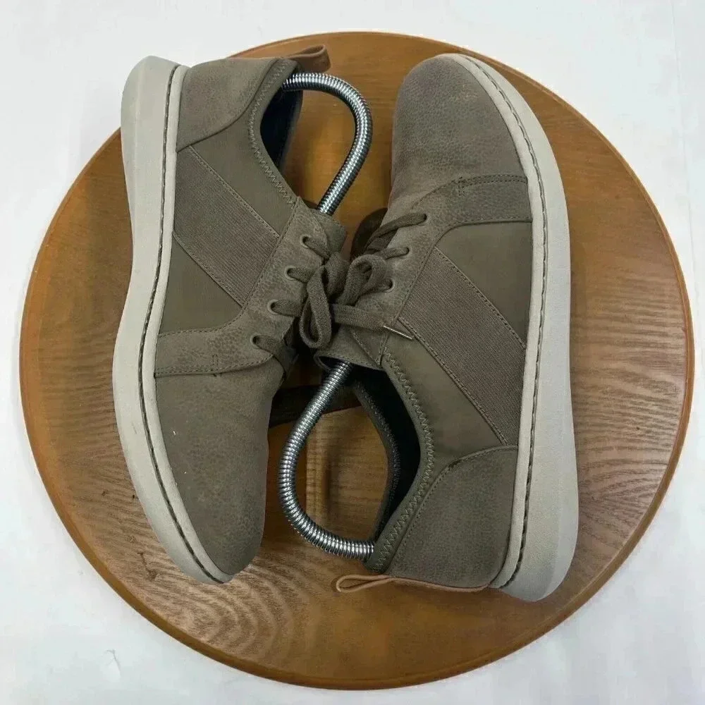 CLARKS CLOUD STEPPERS SNEAKERS TENNIS SHOES CUSHIONED COMFORT SZ 9.5